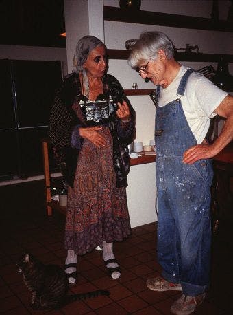 Louise Nevelson with Willem de Kooning, 1986