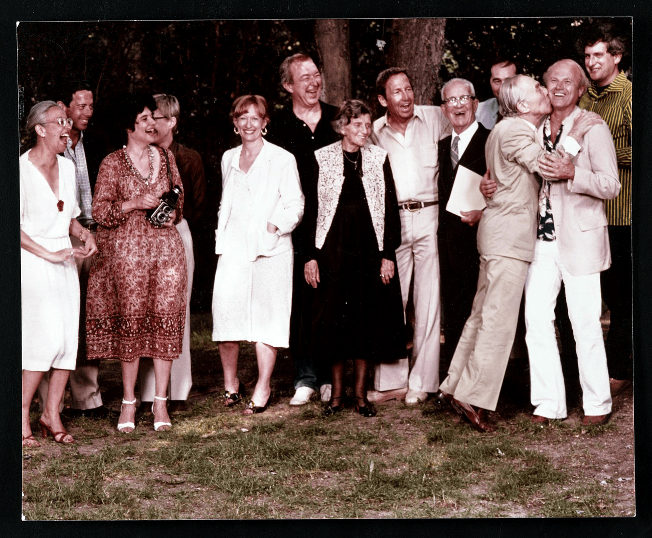 Riva Castleman, Calvin Tomkins, Judith Goldman, Toiny Castelli, Barbara Rose, Jasper Johns, Tanya Grossman, Robert Rauschenberg, Buckminster Fuller, Bill Goldstone, Leo Castelli, James Rosenquist, Ed Schlossberg, 1980